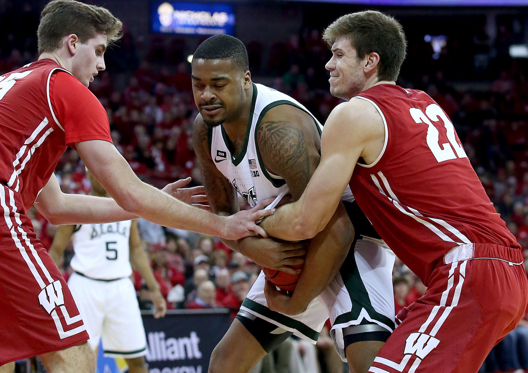 UW 59, Michigan State 67